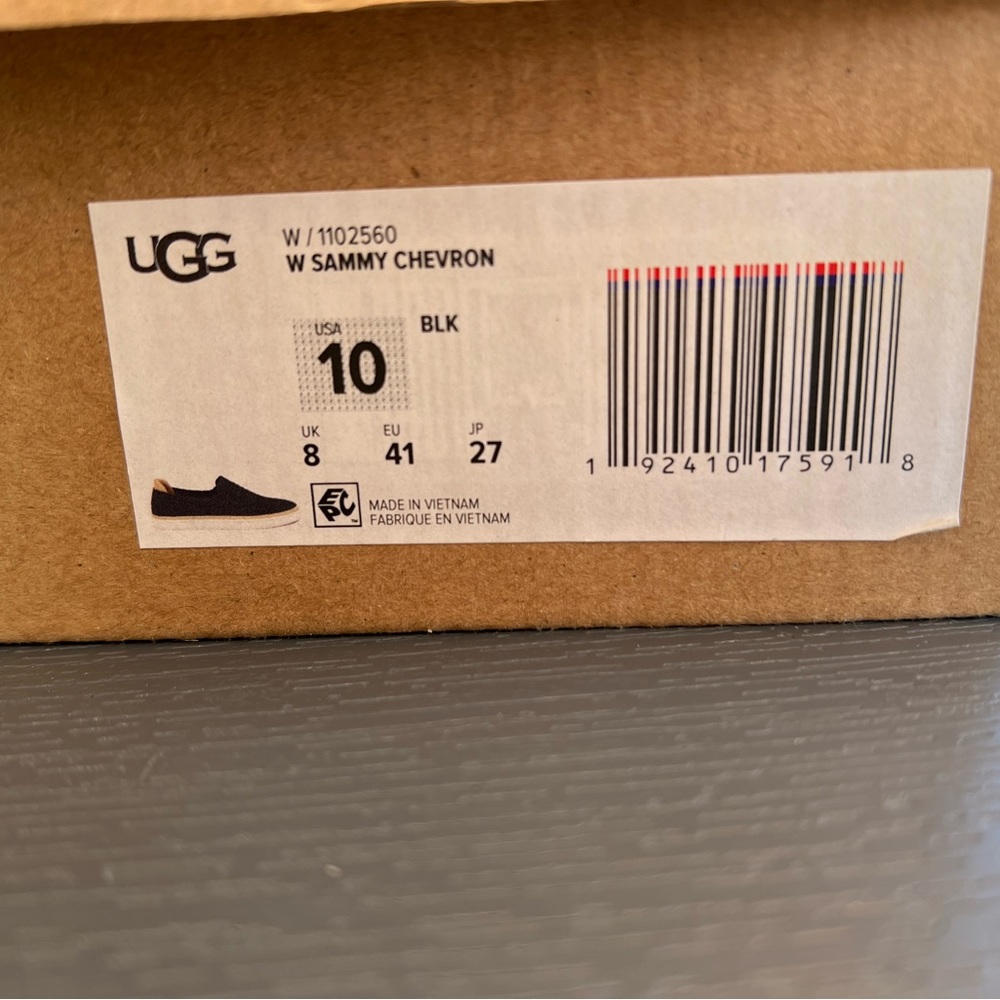 In Great Condition, Barely Used. The Color Ie Bla… - image 3